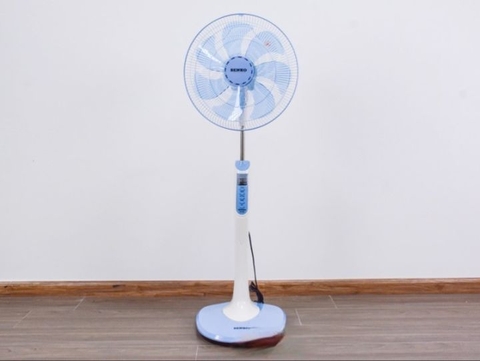 Quạt đứng Senko DR-1608 có remoste
