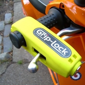 DỤNG CỤ KHÓA TAY GA TAY THẮNG GRIP LOCK
