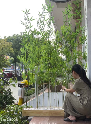 Bồn cây trúc quân tử giả trang trí nhà LanDecor (120cm) - BC074