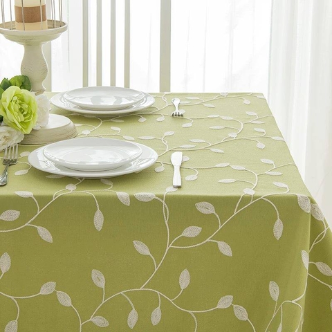 Khăn trải bàn lá thêu nền xanh cốm - TB323