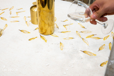 Khăn trải bàn thêu lá vàng ren chuông - TB470