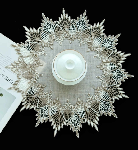 Tấm lót ren tròn decor bàn tiệc, trang trí lót dĩa, ly sang trọng- TLR605