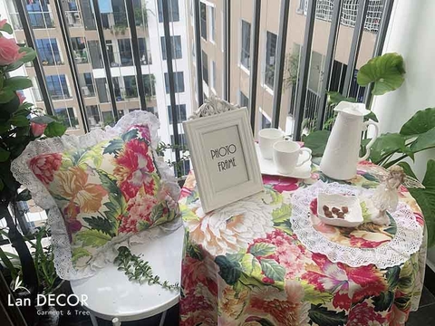 Khăn trải bàn canvas Peony sang trọng Landecor - TB549