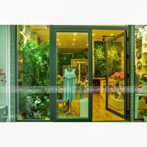 CÔNG TRÌNH TƯỜNG CÂY GIẢ CỬA HÀNG THỜI TRANG- TC118