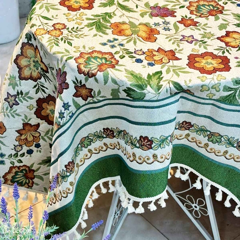 Khăn trải bàn hoa văn cổ điển, thiết kế căn hộ sang trọng- TB600