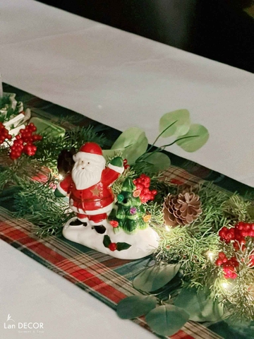 Khăn runner họa tiết caro trải bàn noel, tiệc Giáng sinh sang trọng, lịch sự cho bàn ăn- TBR582