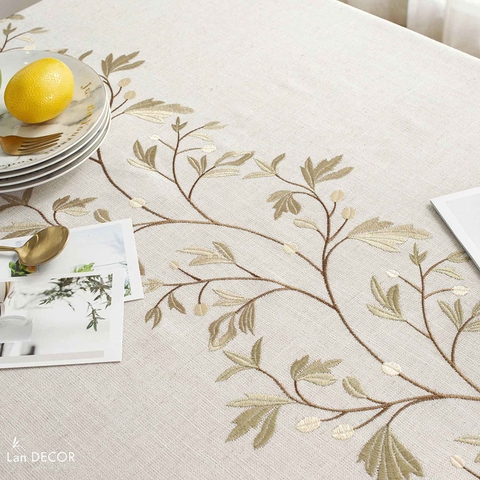 Khăn Trải Bản Trắng Thêu Hoa Nâu Thiết Kế Căn Hộ Phong Cách Vintage- TB594
