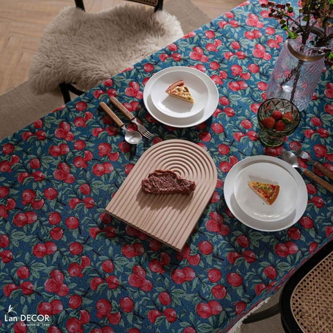 Khăn trải bàn họa tiết quả anh đào, trải bàn tiệc độc đáo, điểm nhấn trang trí mùa lễ hội- TB597