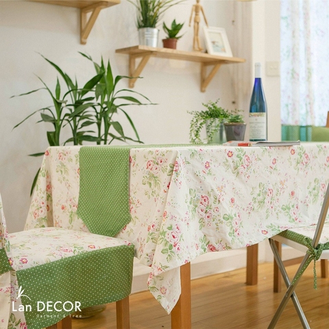 Khăn trải bàn Landecor lá hoa đỏ trang nhã - TB291