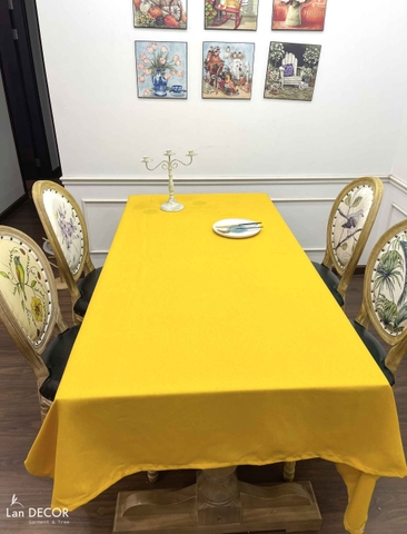 Khăn trải bàn trơn sang trọng LanDecor - TB555-vàng