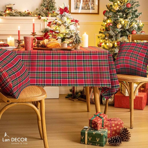 Gối tựa Giáng sinh, Noel,họa tiết caro, bày sofa, phòng khách sang trọng - VG581