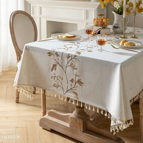 Khăn Trải Bản Trắng Thêu Hoa Nâu Thiết Kế Căn Hộ Phong Cách Vintage- TB594