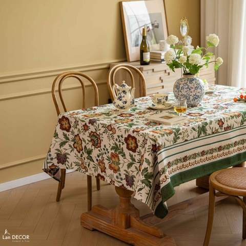 Khăn trải bàn hoa văn cổ điển, thiết kế căn hộ sang trọng- TB600