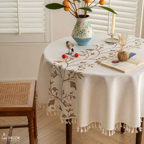 Khăn Trải Bản Trắng Thêu Hoa Nâu Thiết Kế Căn Hộ Phong Cách Vintage- TB594