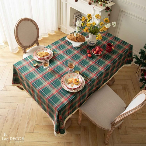 Khăn trải bàn họa tiết caro phối ren trang trí Noel, tiệc Giáng sinh - TB582