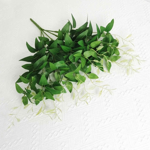 CỤM DÂU MẦM XANH TRANG TRÍ (60cm)- HC1176-xanh