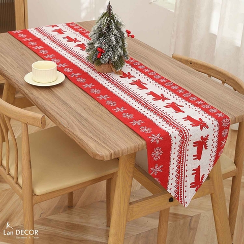 Khăn runner họa tiết tuần lộc trải bàn noel, tiệc Giáng sinh sang trọng, lịch sự cho bàn ăn- TBR590
