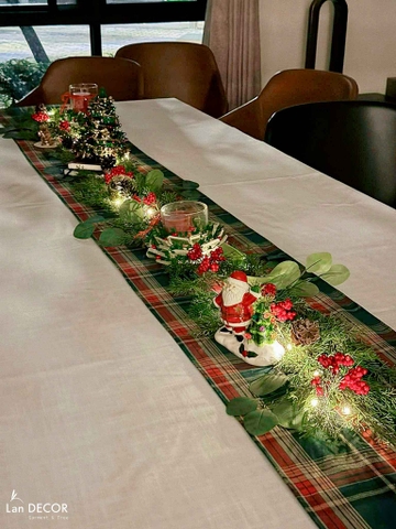 Khăn runner họa tiết caro trải bàn noel, tiệc Giáng sinh sang trọng, lịch sự cho bàn ăn- TBR582
