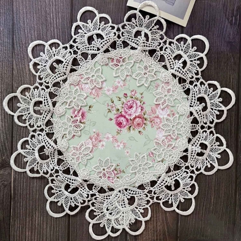 Tấm lót ren hoa decor bàn trà tinh tế - TLR606