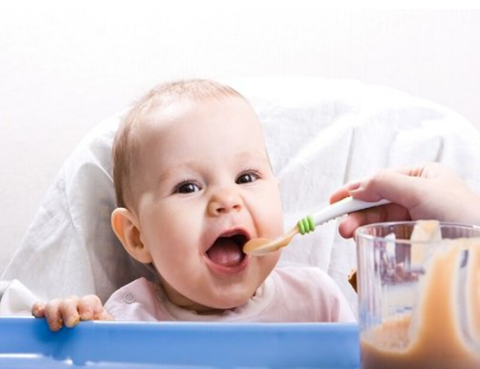 Thời điểm cho bé ăn dặm tốt nhất mà các mẹ bỉm sữa nên biết