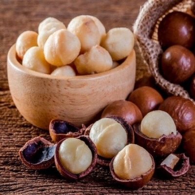 Trẻ nhỏ ăn hạt macca có được không?