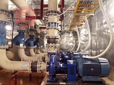Khớp nối mềm cao su Rubber Expansion Joint trong thi công trạm bơm