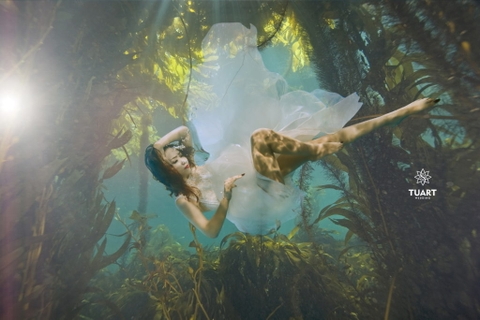 Album chụp ảnh cưới dưới nước – Concept Ant Wedding