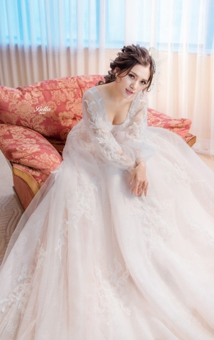 Váy cưới Bella Bridal – Thương hiệu độc quyền của Ant Wedding