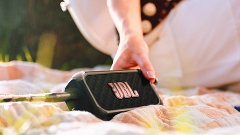 Loa JBL BandBox Solo, Pin 6H, Hỗ trợ Stem AI, Guitar/Micro, APP JBL ONE Giả Lập Amp Guitar