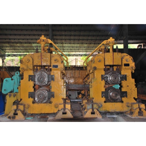 Thiết bị máy cán thép