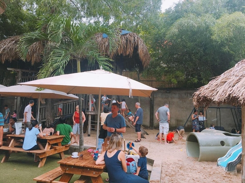 Kết hợp quán cafe và khu vui chơi cho trẻ