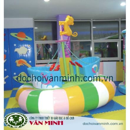 tàu cướp biển phao