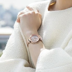 ĐH NỮ DÂY KIM LOẠI