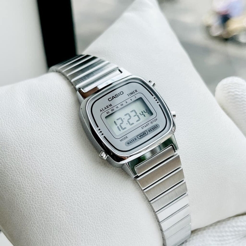 Casio LA670WA-7DF | LA670WA-7D