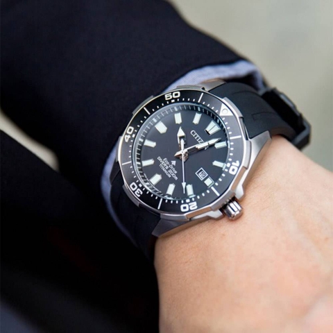 Đồng Hồ Nam Dây Cao Su Citizen BN0200-05E Eco-Drive | Năng Lượng Ánh Sáng