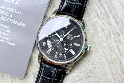 Đồng Hồ Nam Dây Da Orient Sun And Moon Gen 3 RA-AK0010B10B ( RA-AK0010B30B ) ( RA-AK0010B00C ) ( RA-AK0010B ) - Size 42.5mm