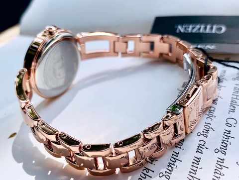 Đồng Hồ Nữ Dây Thép Citizen EM0639-81A Eco-Drive | Năng lượng ánh sáng