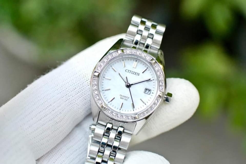 Đồng Hồ Nữ Dây Thép Citizen Quartz EU6060-55D