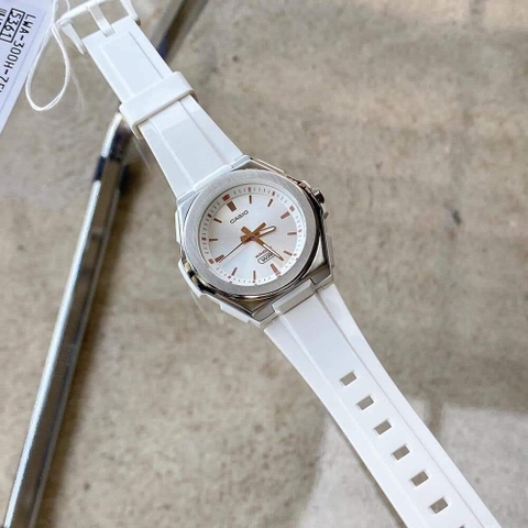 CASIO NỮ LWA-300H-7E | LWA-300H-7EVDF GỜ KIM LOẠI