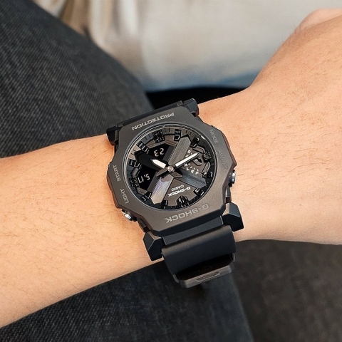 Đồng hồ nam Casio G-SHOCK GA-2300-1ADR