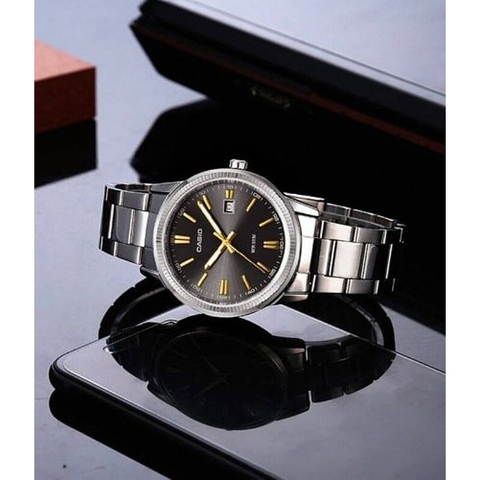Đồng hồ nam Casio Timeless Mens MTP-1302D-1A2VDF