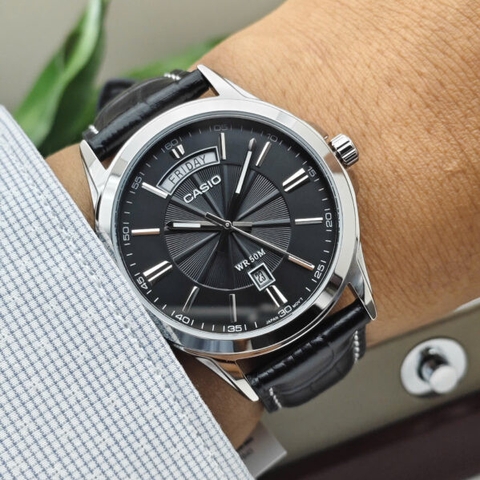 Đồng hồ nam Casio Timeless Mens MTP-1381L-1AVDF