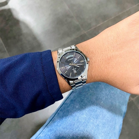 Đồng hồ nam Casio Timeless Mens MTP-1381D-8AVDF