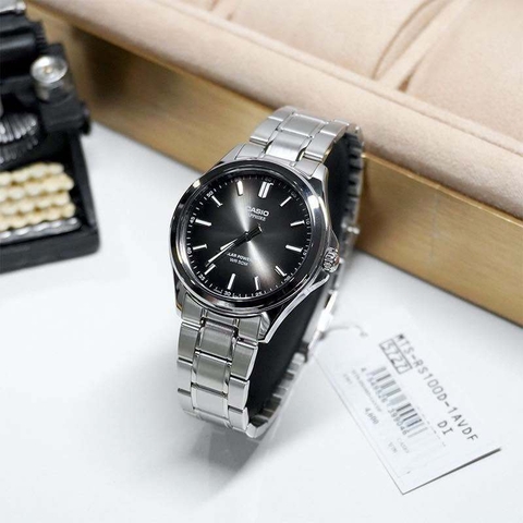 Đồng hồ nam Casio Timeless Mens MTS-RS100D-1AVDF