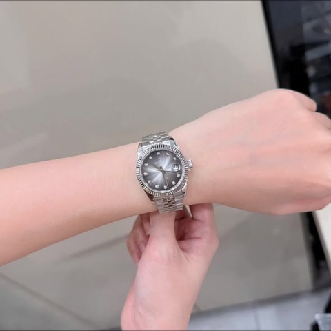 Đồng hồ nữ dây thép Carnival 8250L-VT-TX size 30mm - Kính Sapphire - Chống nước 30m