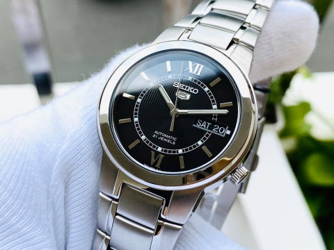 Đồng Hồ Nam Dây Thép SEIKO Automatic SNKA23K1 | Kính Hardlex