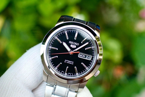 Đồng Hồ Nam Dây Thép SEIKO Automatic SNKE53K1 | Kính Hardlex