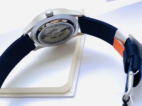Đồng Hồ Nam Dây Vải SEIKO Automatic SNZG11J1 | Kính Hardlex