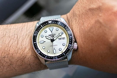 Đồng Hồ Nam Dây Thép SEIKO AUTOMATIC SRPE75K1 | Kính Hardlex