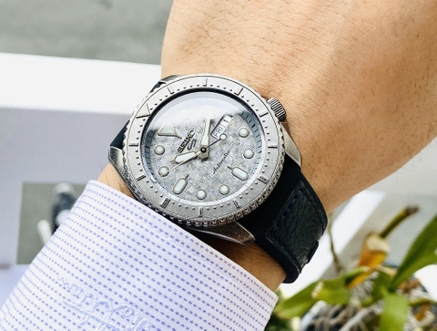 Đồng Hồ Nam Dây Da SEIKO AUTOMATIC SRPE79K1 | Kính Hardlex
